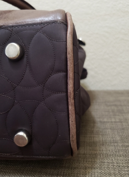 Chelsey Henry Shoulder Bag - Picture 4 of 5